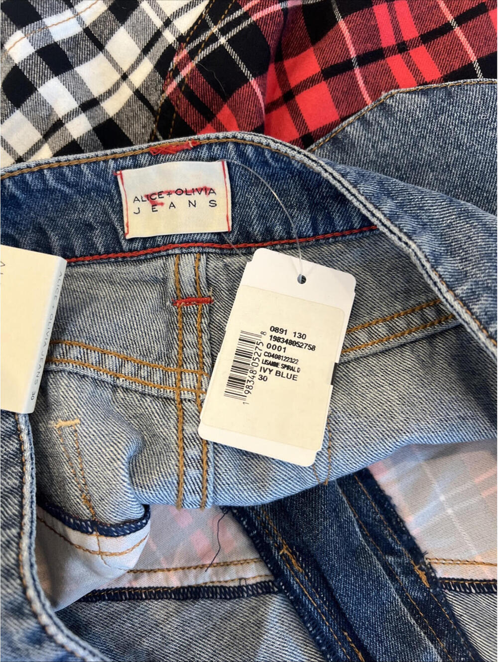 $350 Alice+Olivia Lisanne Patchwork Denim Mini Skirt Size 30 - Picture 5 of 5